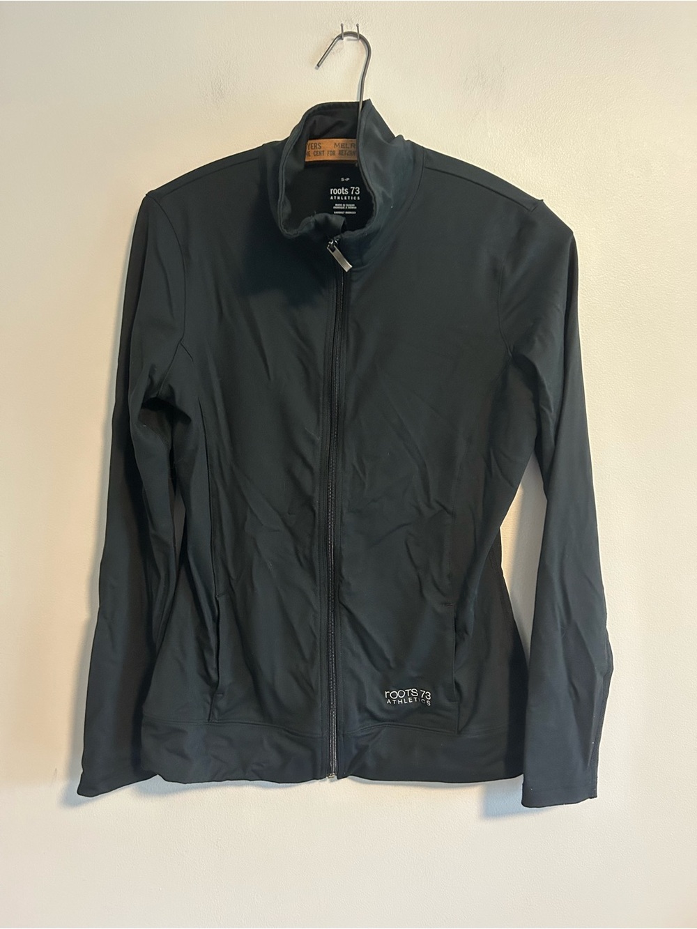 Roots Women's small Black Full-Zip lightweight athletic sweater